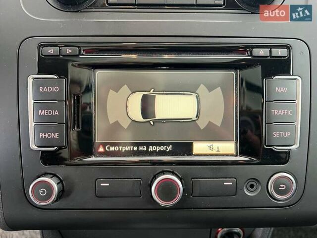 Сірий Фольксваген Туран, об'ємом двигуна 1.6 л та пробігом 269 тис. км за 10990 $, фото 29 на Automoto.ua