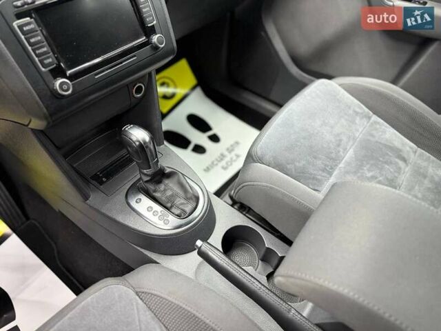 Серый Фольксваген Туран, объемом двигателя 0 л и пробегом 241 тыс. км за 12300 $, фото 19 на Automoto.ua