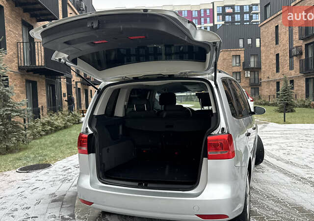 Сірий Фольксваген Туран, об'ємом двигуна 1.97 л та пробігом 200 тис. км за 11950 $, фото 12 на Automoto.ua