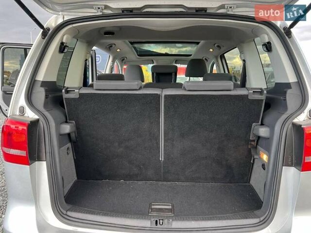 Сірий Фольксваген Туран, об'ємом двигуна 1.6 л та пробігом 269 тис. км за 10990 $, фото 42 на Automoto.ua