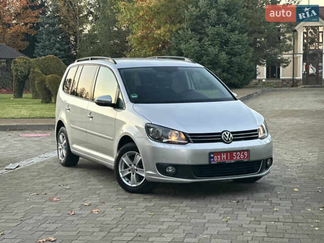 Фольксваген Туран 2013 в Сарнах на Automoto.ua Серый Фольксваген Туран, объемом двигателя 1.6 л и пробегом 249 тыс. км за 11350 $, фото 8 на Automoto.ua