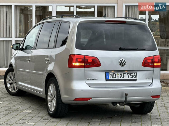 Серый Фольксваген Туран, объемом двигателя 2 л и пробегом 225 тыс. км за 10999 $, фото 3 на Automoto.ua