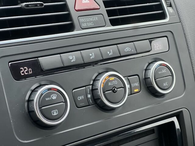 Серый Фольксваген Туран, объемом двигателя 1.6 л и пробегом 227 тыс. км за 9350 $, фото 13 на Automoto.ua