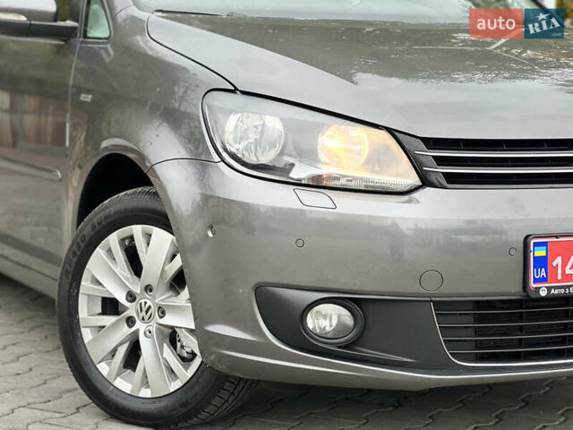 Серый Фольксваген Туран, объемом двигателя 1.6 л и пробегом 201 тыс. км за 12800 $, фото 30 на Automoto.ua