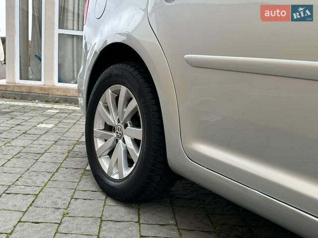 Серый Фольксваген Туран, объемом двигателя 2 л и пробегом 225 тыс. км за 10999 $, фото 20 на Automoto.ua