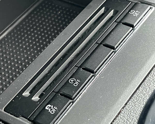 Серый Фольксваген Туран, объемом двигателя 1.97 л и пробегом 163 тыс. км за 14499 $, фото 40 на Automoto.ua