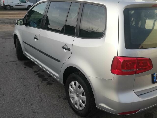 Серый Фольксваген Туран, объемом двигателя 1.6 л и пробегом 335 тыс. км за 8500 $, фото 12 на Automoto.ua