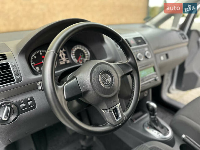 Серый Фольксваген Туран, объемом двигателя 2 л и пробегом 225 тыс. км за 10999 $, фото 107 на Automoto.ua