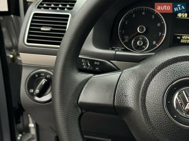 Серый Фольксваген Туран, объемом двигателя 1.39 л и пробегом 223 тыс. км за 10500 $, фото 38 на Automoto.ua