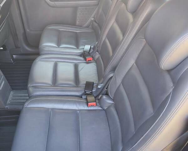 Сірий Фольксваген Туран, об'ємом двигуна 2 л та пробігом 193 тис. км за 16200 $, фото 15 на Automoto.ua