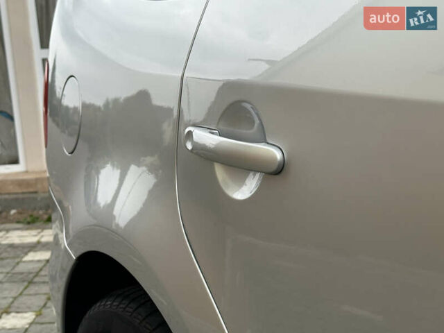 Серый Фольксваген Туран, объемом двигателя 2 л и пробегом 225 тыс. км за 10999 $, фото 19 на Automoto.ua