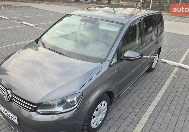 Серый Фольксваген Туран, объемом двигателя 1.6 л и пробегом 300 тыс. км за 10500 $, фото 10 на Automoto.ua