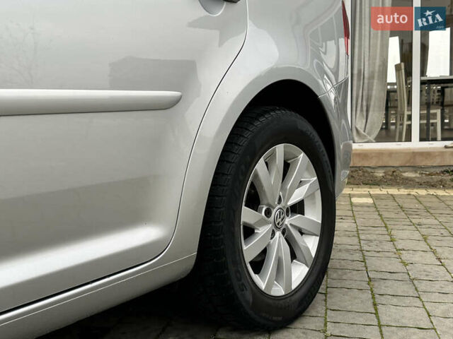 Серый Фольксваген Туран, объемом двигателя 2 л и пробегом 225 тыс. км за 10999 $, фото 42 на Automoto.ua