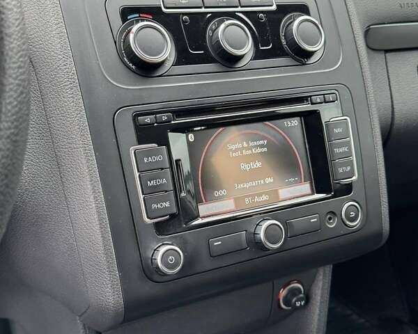 Серый Фольксваген Туран, объемом двигателя 1.6 л и пробегом 251 тыс. км за 11600 $, фото 8 на Automoto.ua