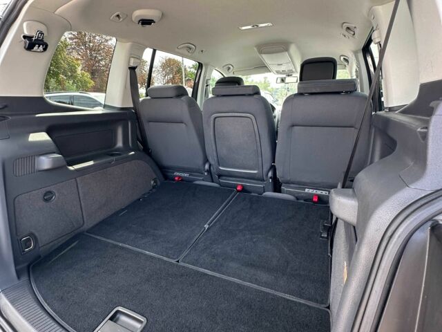 Сірий Фольксваген Туран, об'ємом двигуна 1.4 л та пробігом 213 тис. км за 9400 $, фото 10 на Automoto.ua