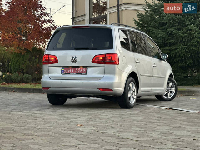 Фольксваген Туран 2013 в Сарнах на Automoto.ua Серый Фольксваген Туран, объемом двигателя 1.6 л и пробегом 249 тыс. км за 11350 $, фото 3 на Automoto.ua