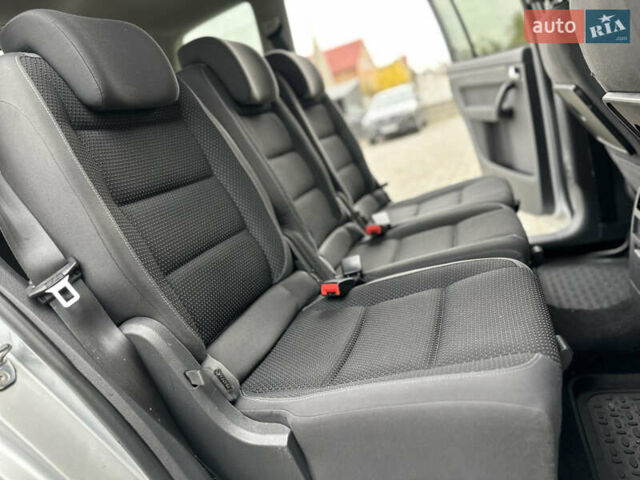 Серый Фольксваген Туран, объемом двигателя 2 л и пробегом 225 тыс. км за 10999 $, фото 129 на Automoto.ua