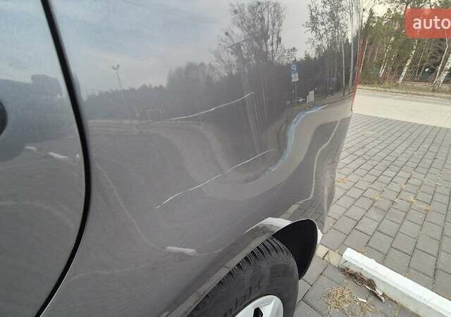 Серый Фольксваген Туран, объемом двигателя 1.6 л и пробегом 300 тыс. км за 10500 $, фото 22 на Automoto.ua