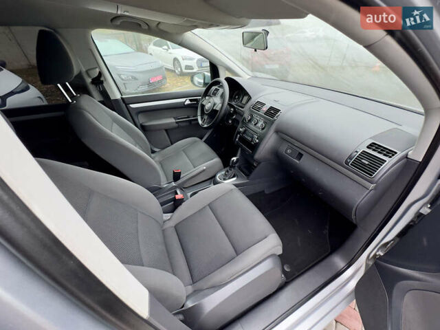 Серый Фольксваген Туран, объемом двигателя 1.39 л и пробегом 223 тыс. км за 10500 $, фото 31 на Automoto.ua