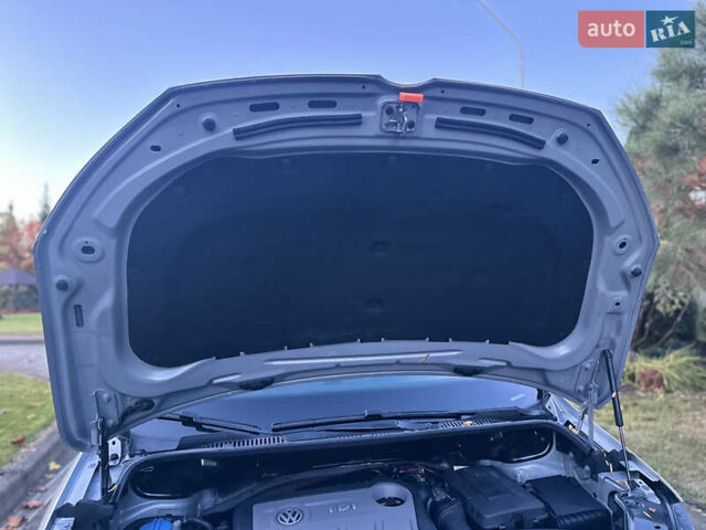 Серый Фольксваген Туран, объемом двигателя 1.6 л и пробегом 249 тыс. км за 10900 $, фото 59 на Automoto.ua