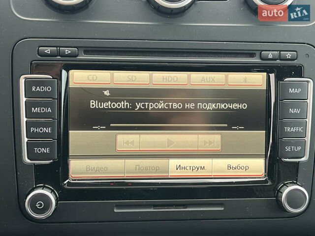 Серый Фольксваген Туран, объемом двигателя 1.97 л и пробегом 163 тыс. км за 14499 $, фото 65 на Automoto.ua