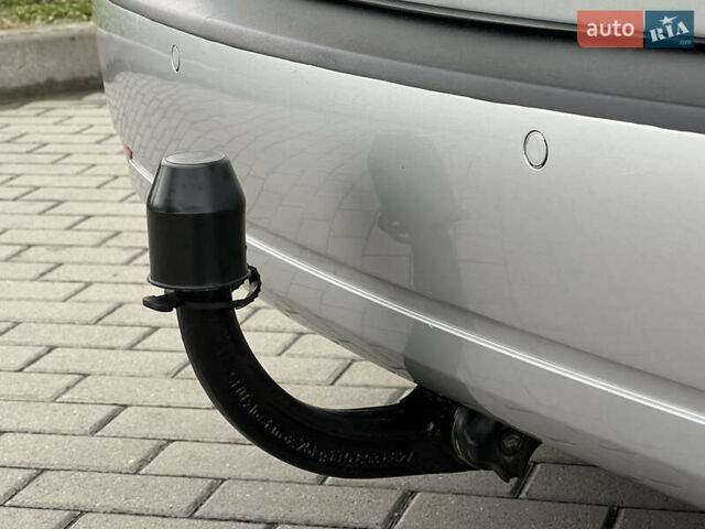 Серый Фольксваген Туран, объемом двигателя 1.97 л и пробегом 163 тыс. км за 14499 $, фото 17 на Automoto.ua