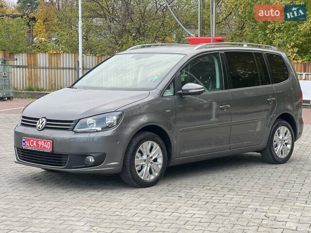 Серый Фольксваген Туран, объемом двигателя 1.6 л и пробегом 201 тыс. км за 12800 $, фото 8 на Automoto.ua