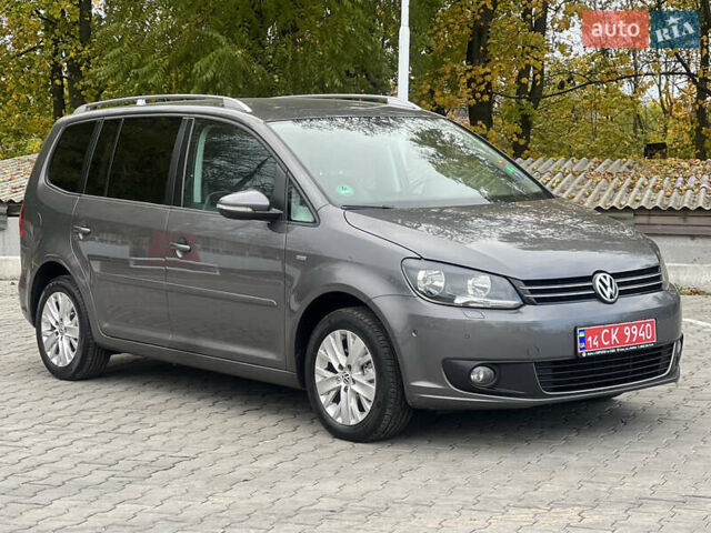Серый Фольксваген Туран, объемом двигателя 1.6 л и пробегом 201 тыс. км за 12800 $, фото 2 на Automoto.ua