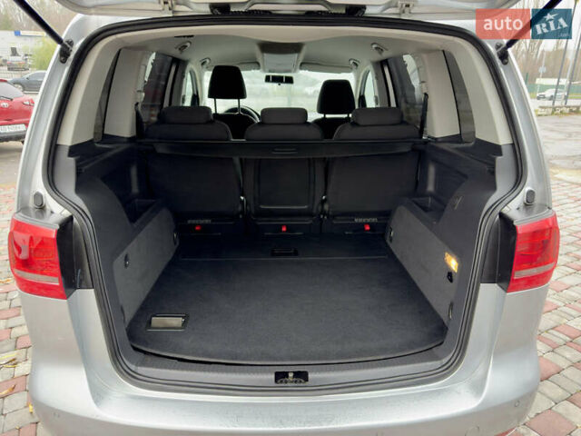 Серый Фольксваген Туран, объемом двигателя 1.39 л и пробегом 223 тыс. км за 10500 $, фото 27 на Automoto.ua