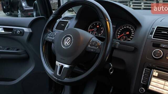 Серый Фольксваген Туран, объемом двигателя 1.4 л и пробегом 194 тыс. км за 9700 $, фото 11 на Automoto.ua