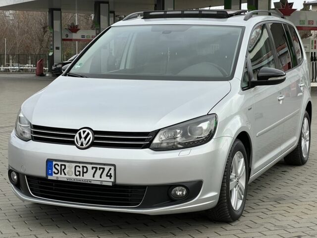 Серый Фольксваген Туран, объемом двигателя 2 л и пробегом 163 тыс. км за 14499 $, фото 1 на Automoto.ua