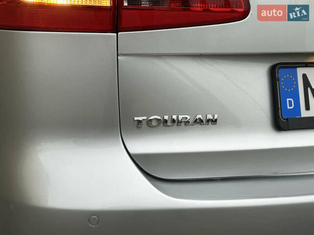 Серый Фольксваген Туран, объемом двигателя 2 л и пробегом 225 тыс. км за 10999 $, фото 85 на Automoto.ua