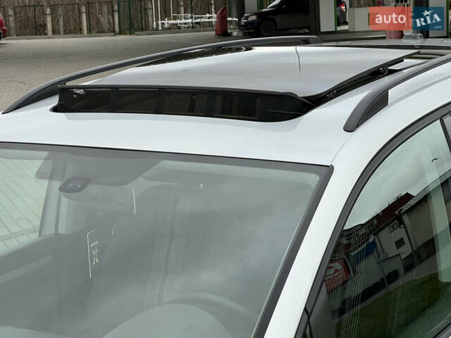 Серый Фольксваген Туран, объемом двигателя 1.97 л и пробегом 163 тыс. км за 14499 $, фото 13 на Automoto.ua