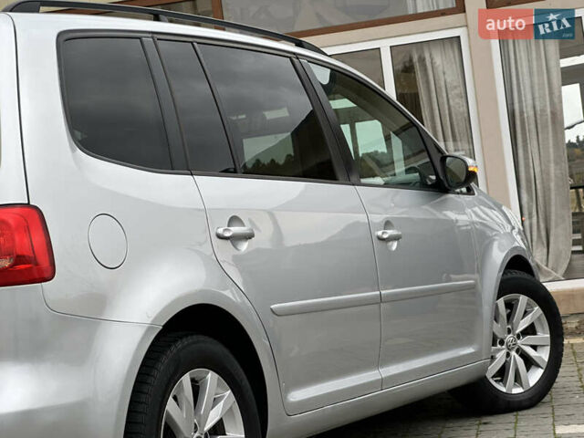 Серый Фольксваген Туран, объемом двигателя 2 л и пробегом 225 тыс. км за 10999 $, фото 57 на Automoto.ua