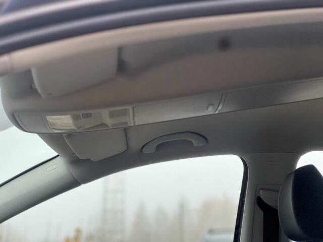 Серый Фольксваген Туран, объемом двигателя 1.6 л и пробегом 227 тыс. км за 9350 $, фото 14 на Automoto.ua