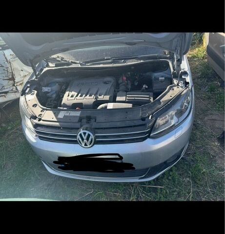 Сірий Фольксваген Туран, об'ємом двигуна 1.6 л та пробігом 145 тис. км за 3700 $, фото 7 на Automoto.ua