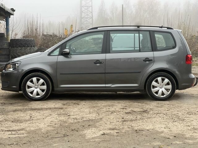 Серый Фольксваген Туран, объемом двигателя 1.6 л и пробегом 227 тыс. км за 9350 $, фото 7 на Automoto.ua