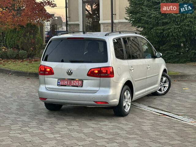 Фольксваген Туран 2013 в Сарнах на Automoto.ua Серый Фольксваген Туран, объемом двигателя 1.6 л и пробегом 249 тыс. км за 11350 $, фото 5 на Automoto.ua