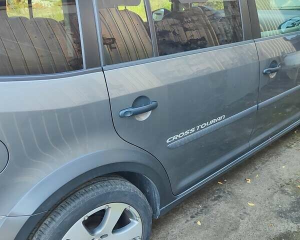 Сірий Фольксваген Туран, об'ємом двигуна 2 л та пробігом 193 тис. км за 16200 $, фото 3 на Automoto.ua