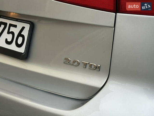 Серый Фольксваген Туран, объемом двигателя 2 л и пробегом 225 тыс. км за 10999 $, фото 63 на Automoto.ua