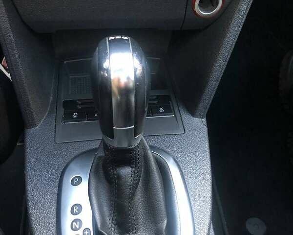 Сірий Фольксваген Туран, об'ємом двигуна 2 л та пробігом 228 тис. км за 14690 $, фото 68 на Automoto.ua