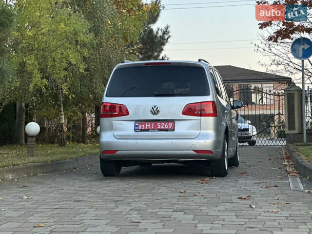 Фольксваген Туран 2013 в Сарнах на Automoto.ua Серый Фольксваген Туран, объемом двигателя 1.6 л и пробегом 249 тыс. км за 11350 $, фото 19 на Automoto.ua