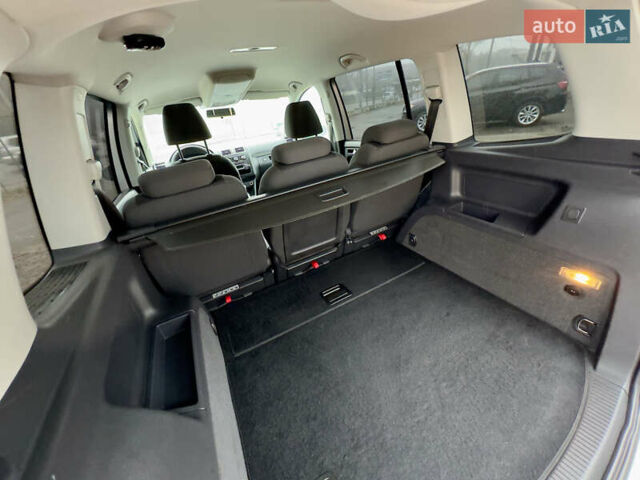 Серый Фольксваген Туран, объемом двигателя 1.39 л и пробегом 223 тыс. км за 10500 $, фото 28 на Automoto.ua