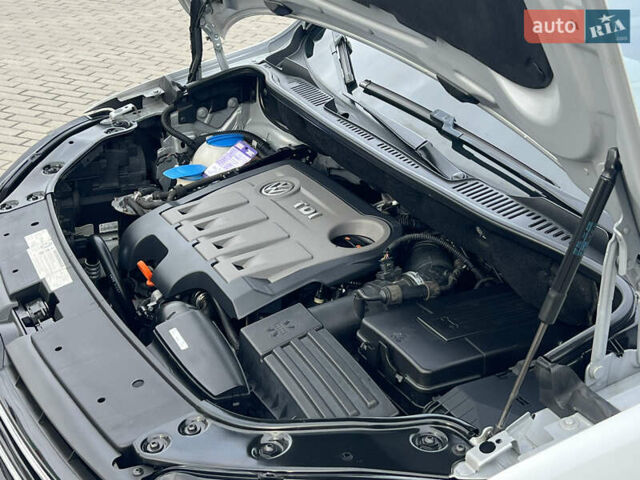 Серый Фольксваген Туран, объемом двигателя 1.97 л и пробегом 163 тыс. км за 14499 $, фото 88 на Automoto.ua