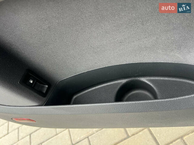 Серый Фольксваген Туран, объемом двигателя 1.97 л и пробегом 163 тыс. км за 14499 $, фото 32 на Automoto.ua