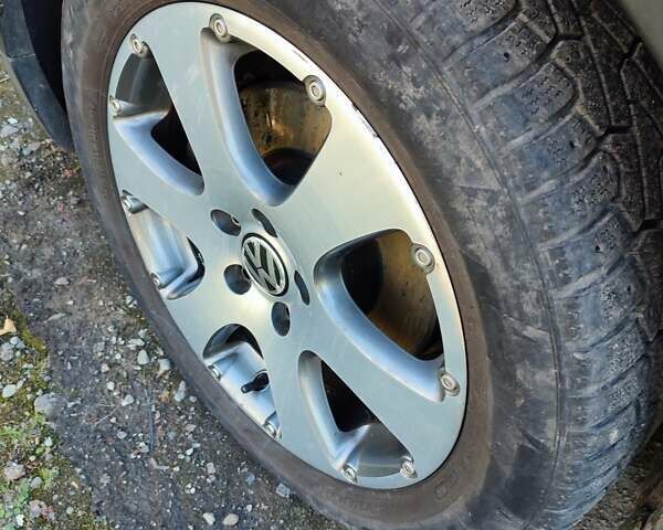 Сірий Фольксваген Туран, об'ємом двигуна 2 л та пробігом 193 тис. км за 16200 $, фото 10 на Automoto.ua