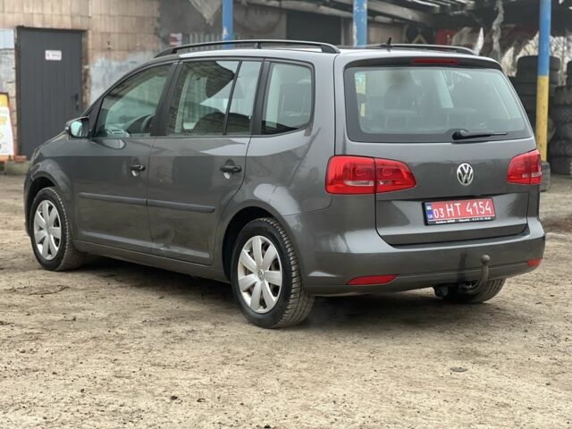 Серый Фольксваген Туран, объемом двигателя 1.6 л и пробегом 227 тыс. км за 9350 $, фото 6 на Automoto.ua