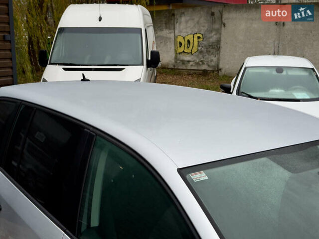 Серый Фольксваген Туран, объемом двигателя 1.39 л и пробегом 223 тыс. км за 10500 $, фото 32 на Automoto.ua