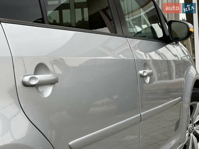 Серый Фольксваген Туран, объемом двигателя 2 л и пробегом 225 тыс. км за 10999 $, фото 60 на Automoto.ua