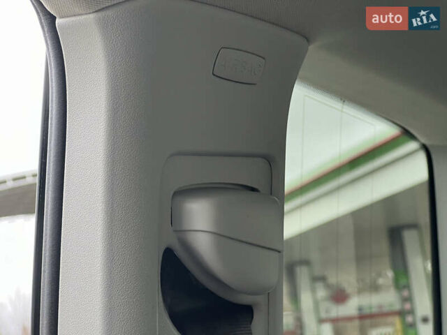 Серый Фольксваген Туран, объемом двигателя 1.97 л и пробегом 163 тыс. км за 14499 $, фото 60 на Automoto.ua